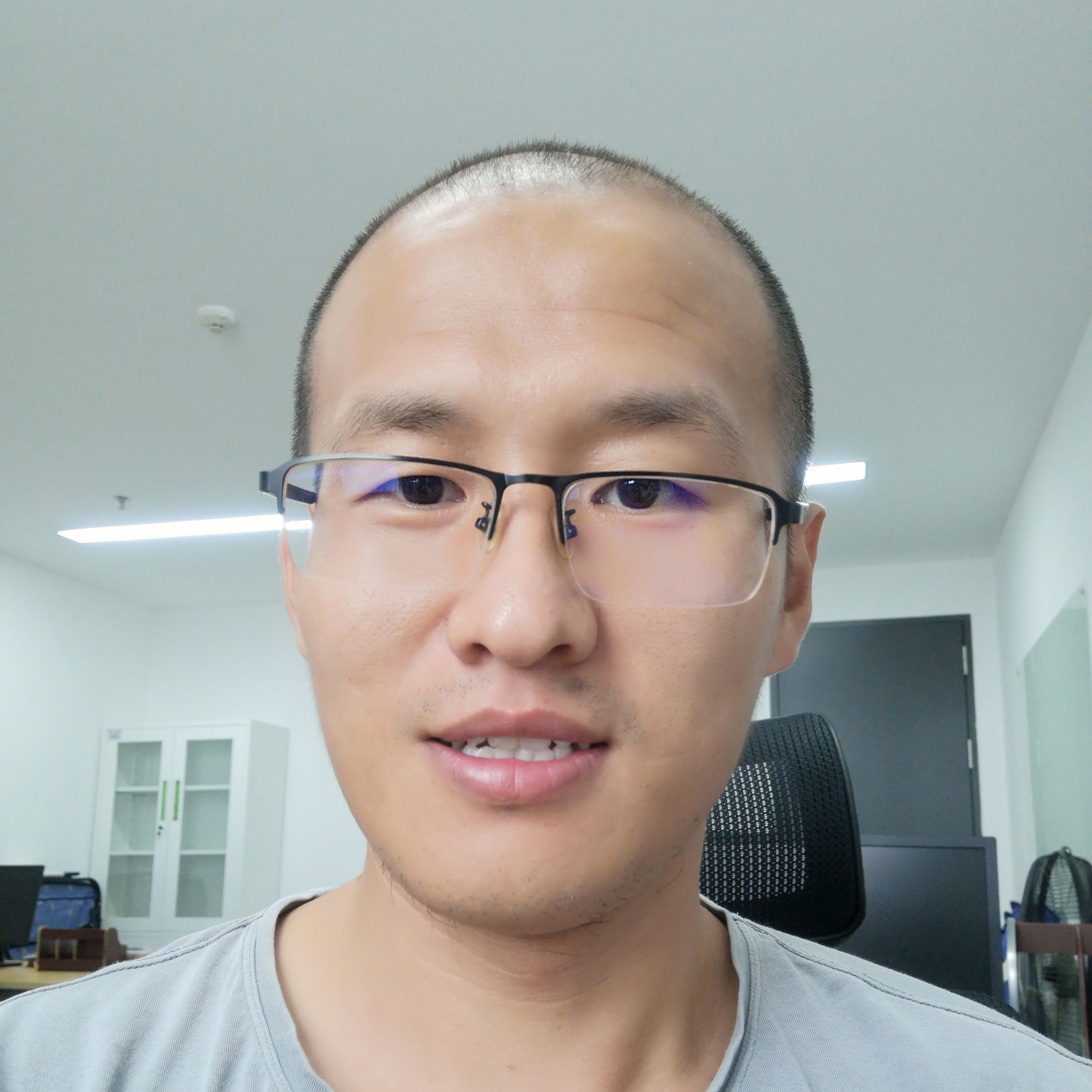 张朝华