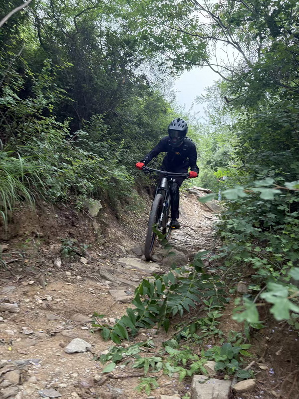 ZhangJiaHang3.jpg