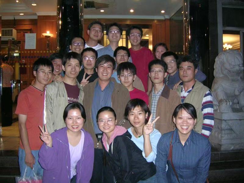 微信图片_20250626211412_268_380.jpg